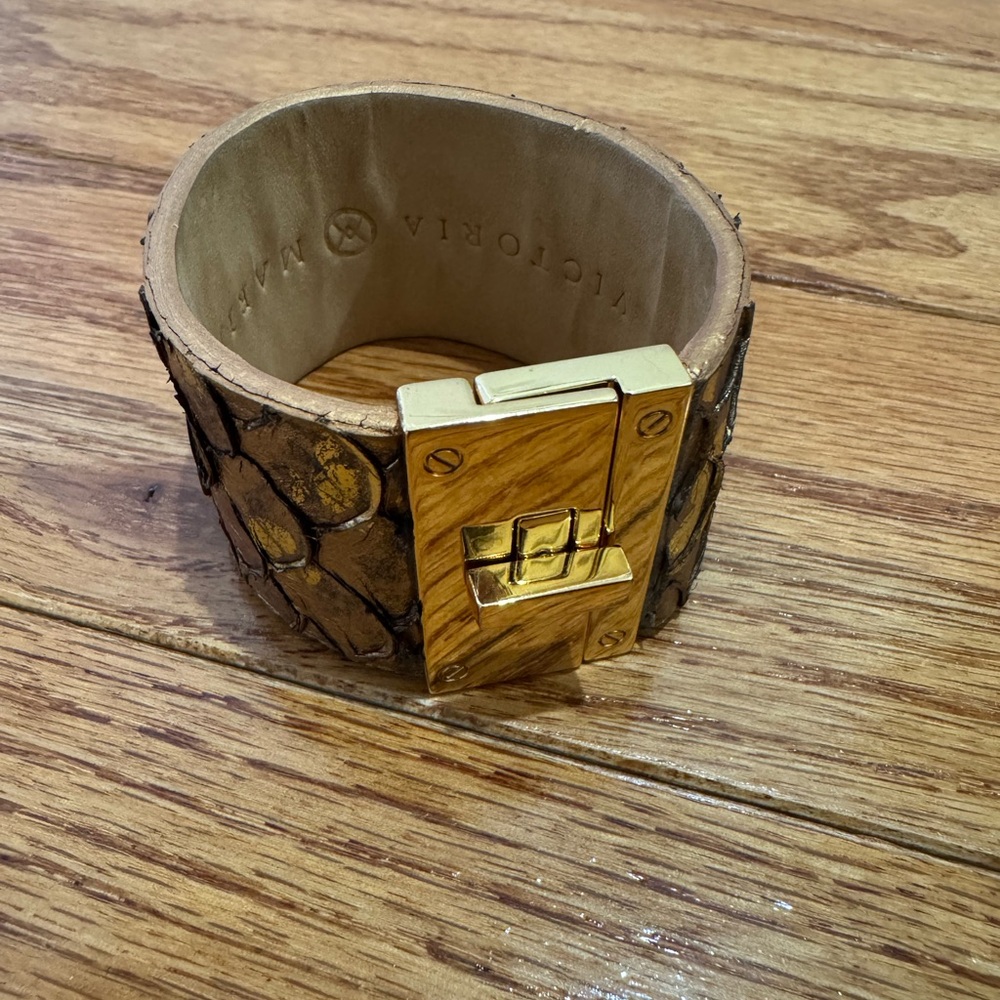 Victoria Marin gold cuff